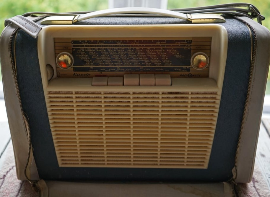 Vintage radio sold at auction